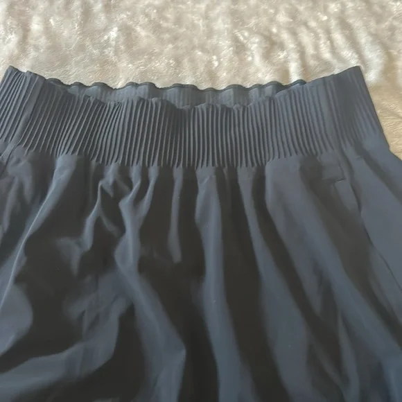 Athleta cosmic skirt in black - Picture 3 of 6